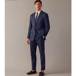 Ludlow Slim-fit Suit in Italian Wool - Navy